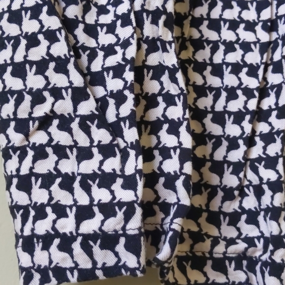 H&M Divided rabbit/bunny print mini skirt - Picture 2 of 3